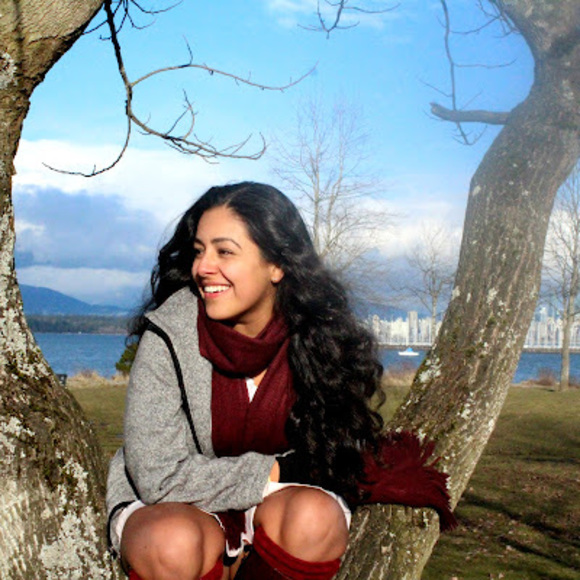 Meet your Posher, Aylin - Picture 1 of 1